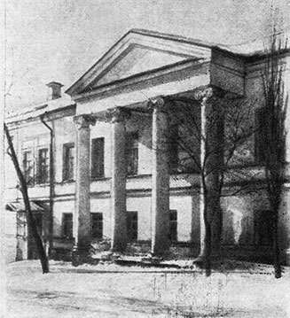 Здание бывшей саратовской гимназии. Здесь преподавал Н. Г. Чернышевский в 1851 - 1853 годах (ныне здание областного суда)